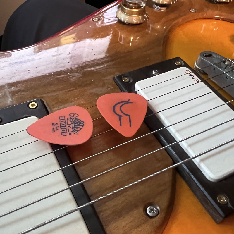 guitar pick